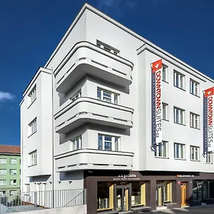 Downtown Belohorska , Praga Czechy