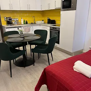  Apartman Center In The Famous Hajos Street
