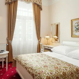 hotellátogatás