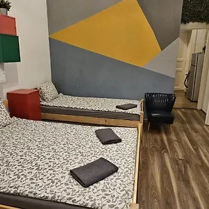 Very Apartment- 2 Bedrooms And 2 Bathrooms Budapest